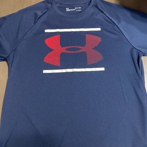 Men’s Under Armour T-shirt   Size Small